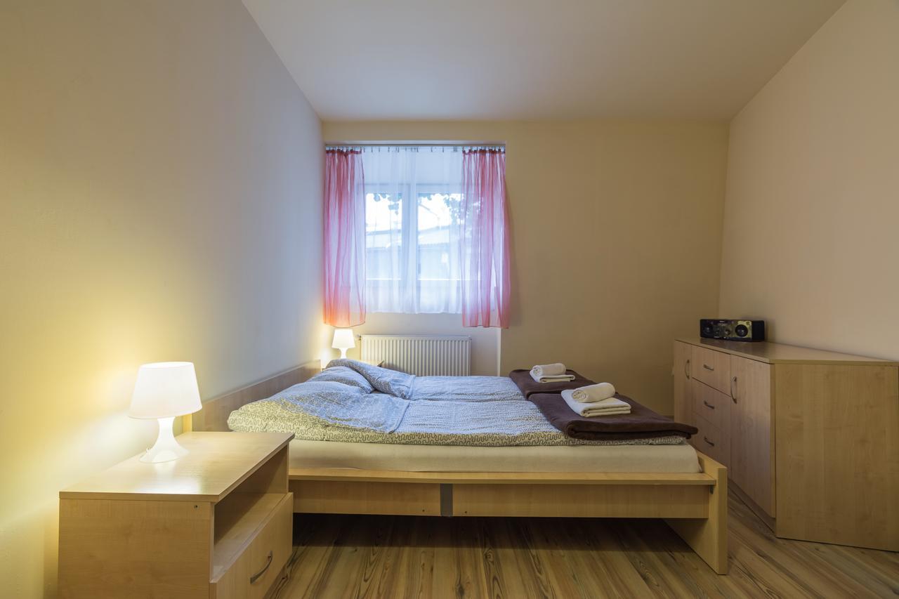 Euro-Room Rooms & Apartments Cracóvia Exterior foto